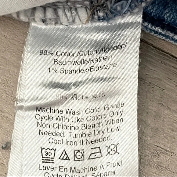 🌺 DKNY Light Wash Cropped Raw Hem Tie Dip Dye Mid Rise Jeans Size 26 - Picture 10 of 11